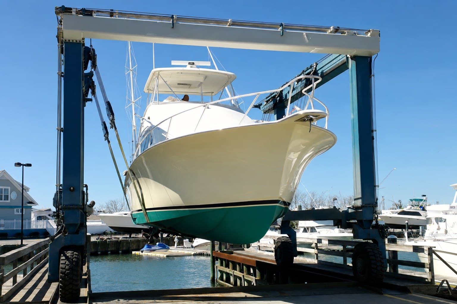Service Center at Schooner Island Marina