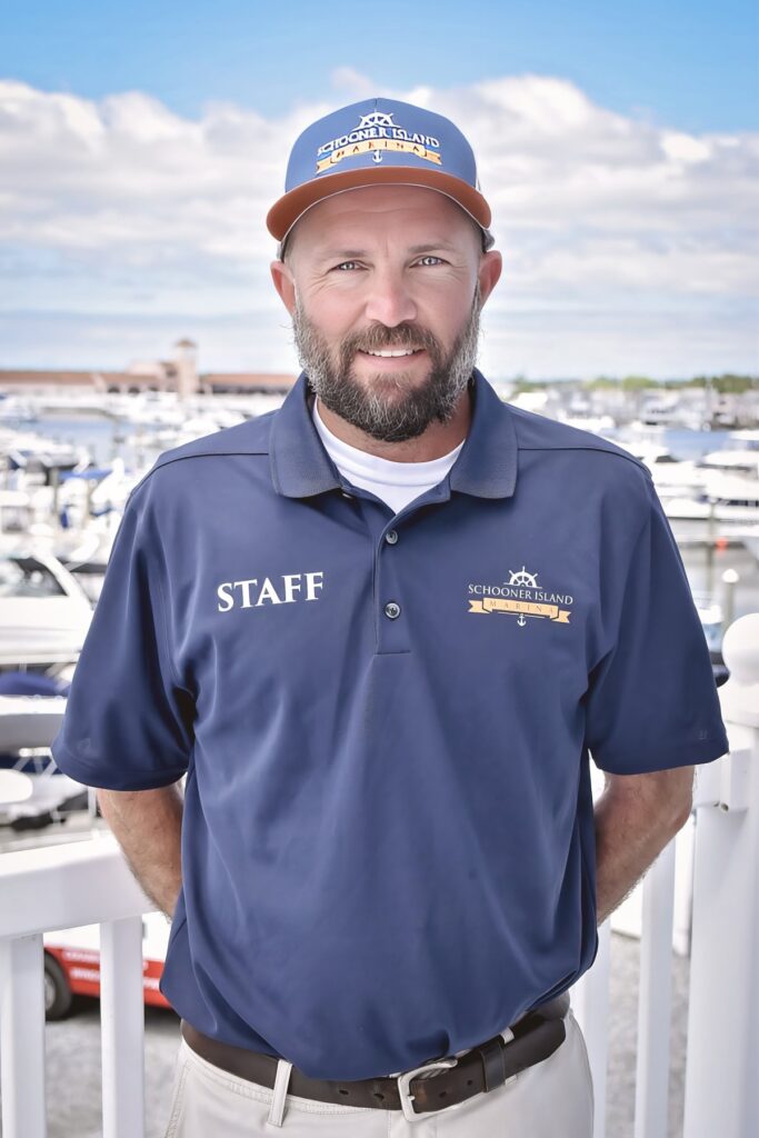 Donnie Quinn, General Manager
